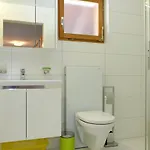 아파트 Hauswurz 툰