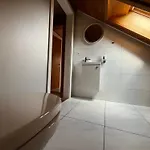 Hauswurz 아파트